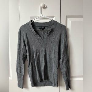 V-neck Banana Republic sweater